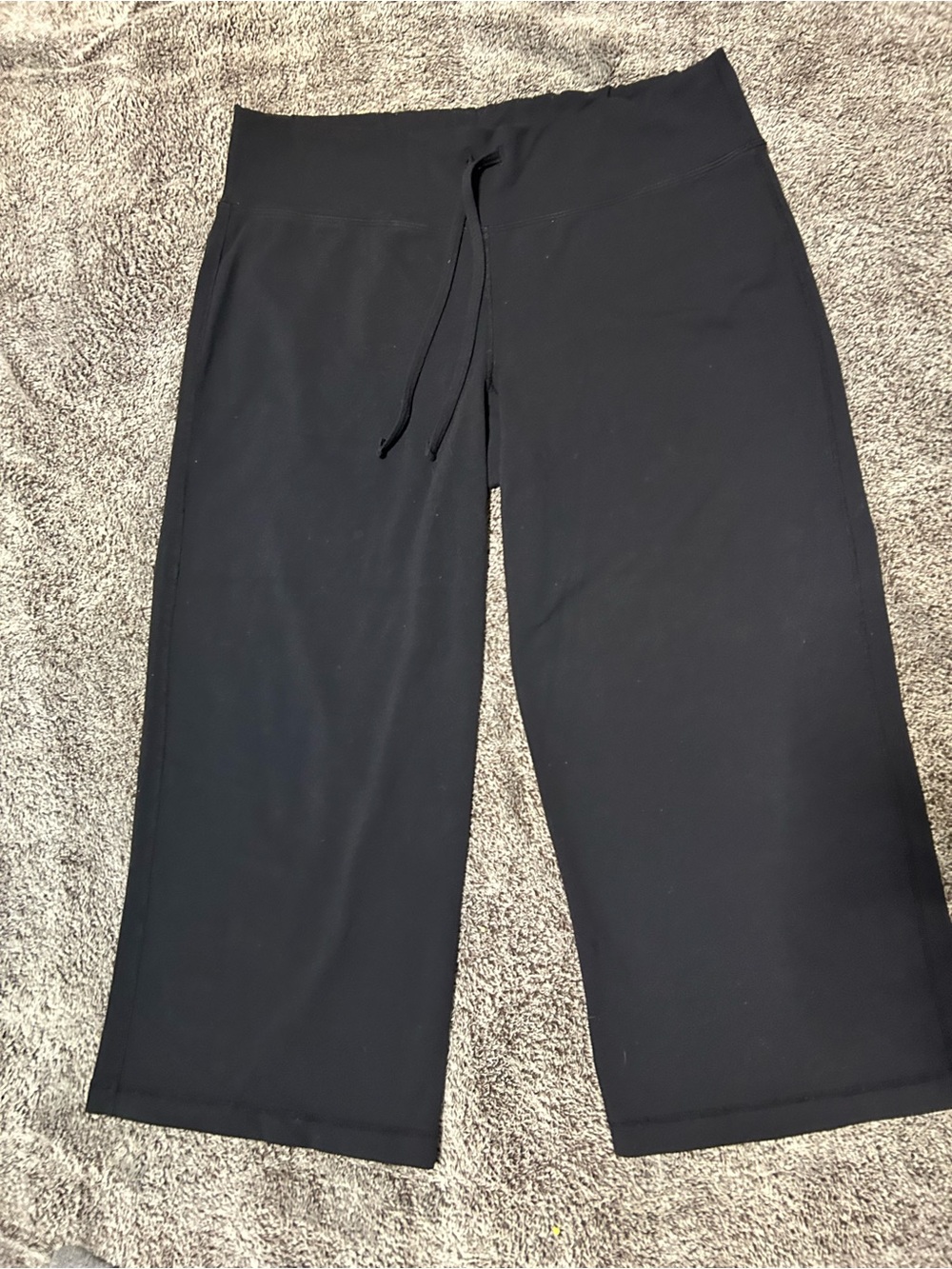 Lululemon Athletica Wide-Leg Capris Joggers